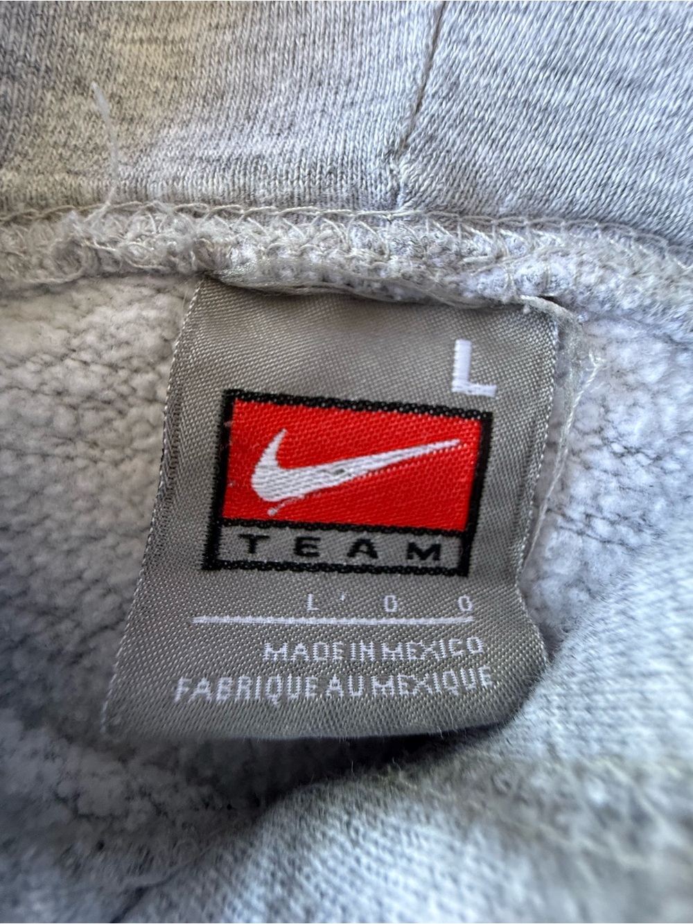 Vintage Ohio State Buckeyes Nike Team Hoodie, Large - Picture 6 of 7